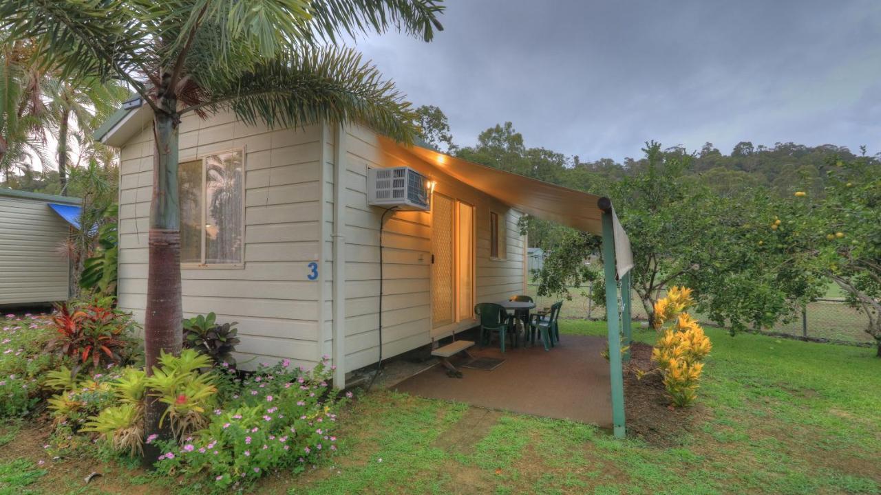 Flying Fish Point Tourist Park Hotel Innisfail Exterior foto